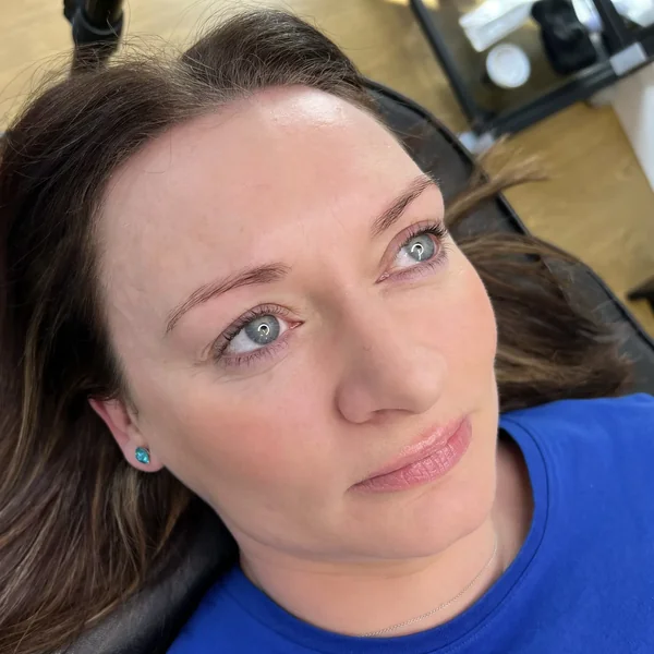 Uneven asymmetric mature brows requiring brow mapping and design