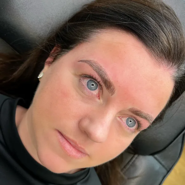 Eyebrow tattoo immediately after treatment — fresh hair-strokes, day one