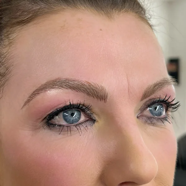 Healed 3D feather brows — soft hair-stroke result, blonde client
